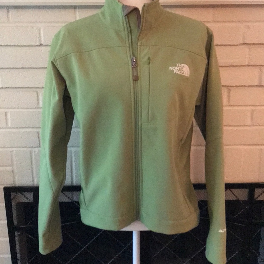 Excellent condition The North Face women’s jacket